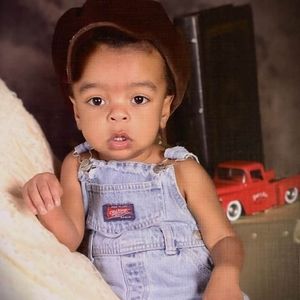 Meet your Posher, Shelitha